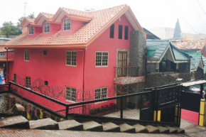 Cozy Baguio House - Outlook Drive (DOT accredited)